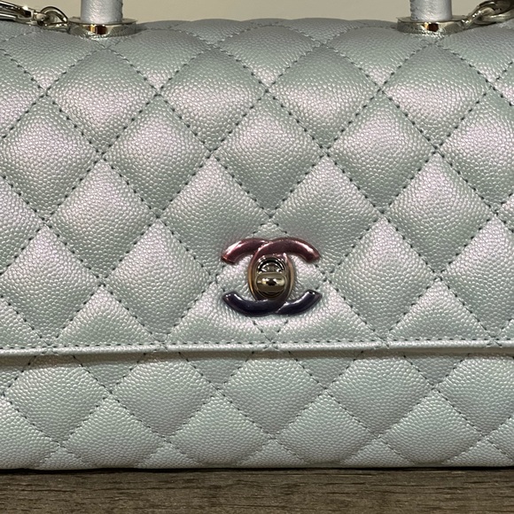 Chanel Coco Handle Small Light Blue Iridescent Limited Edition - Picture 4 of 13